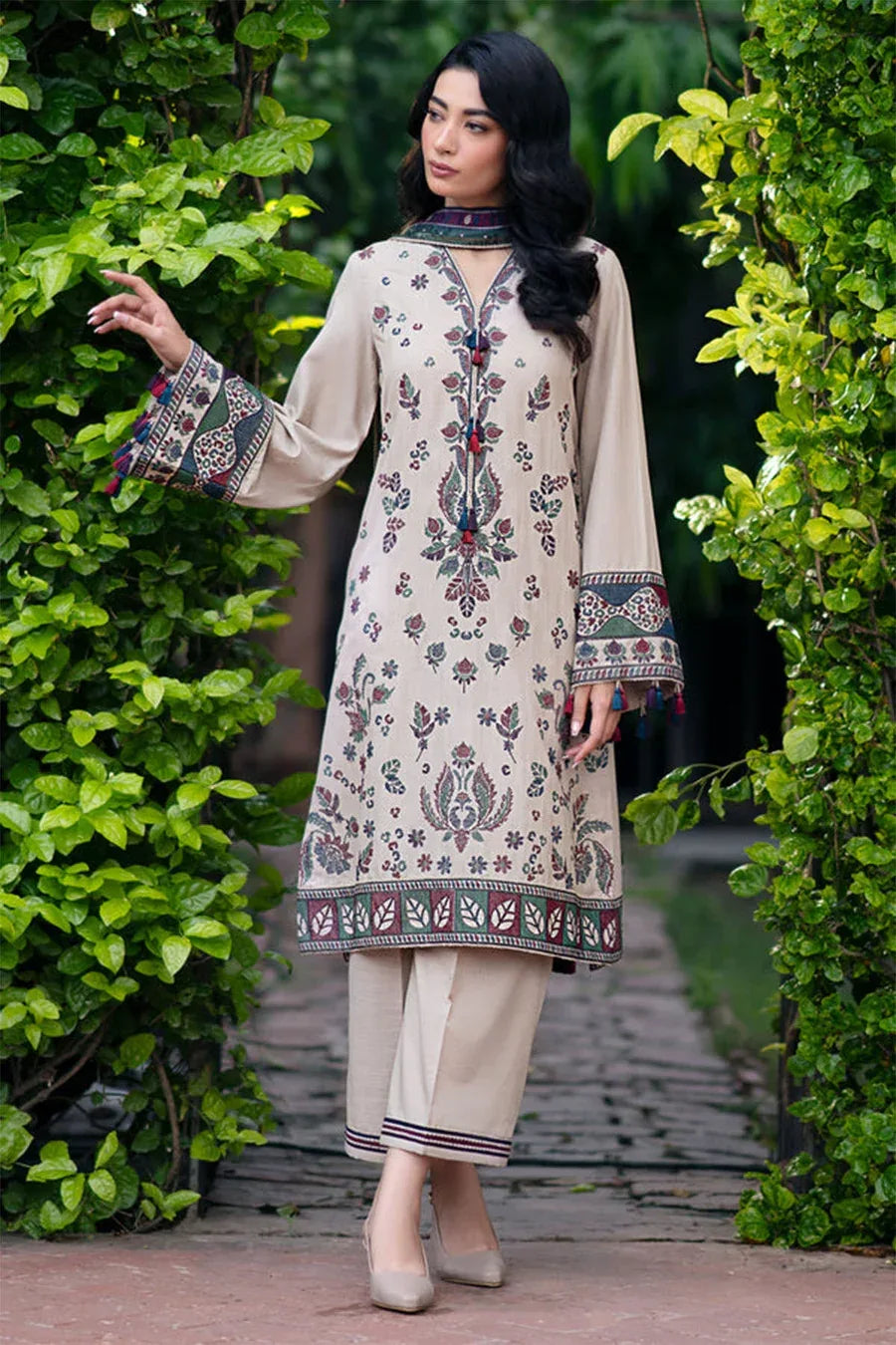 JAZMIN Luxury - 3 Pcs Dhanak Embroidered Suit with Wool Shawl - Lilac | Premium Winter Collection