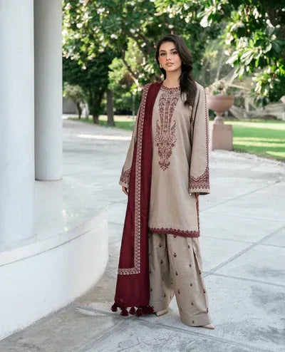 BAROQUE - 3 Pcs Dhanak Embroidered Suit - Brown | Premium Winter Collection